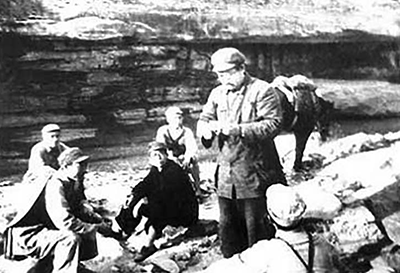 1947年，任弼時在轉戰陜北途中。